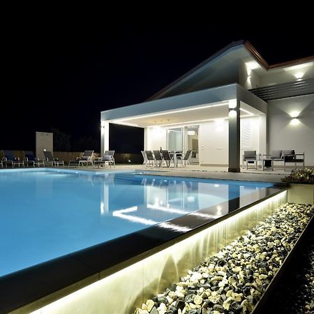 Villa Giaira Con Piscina Privata Санта-Мария-дель-Фокалло Экстерьер фото