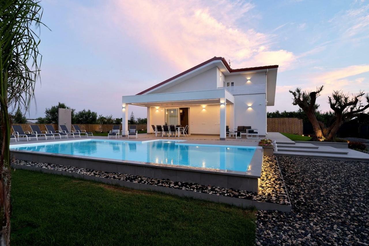 Villa Giaira Con Piscina Privata Санта-Мария-дель-Фокалло Экстерьер фото